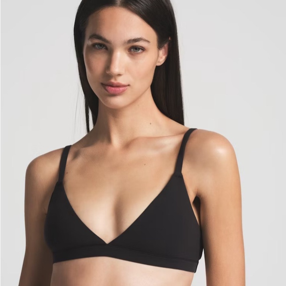 SKIMS Black Fits Everyone Bralette